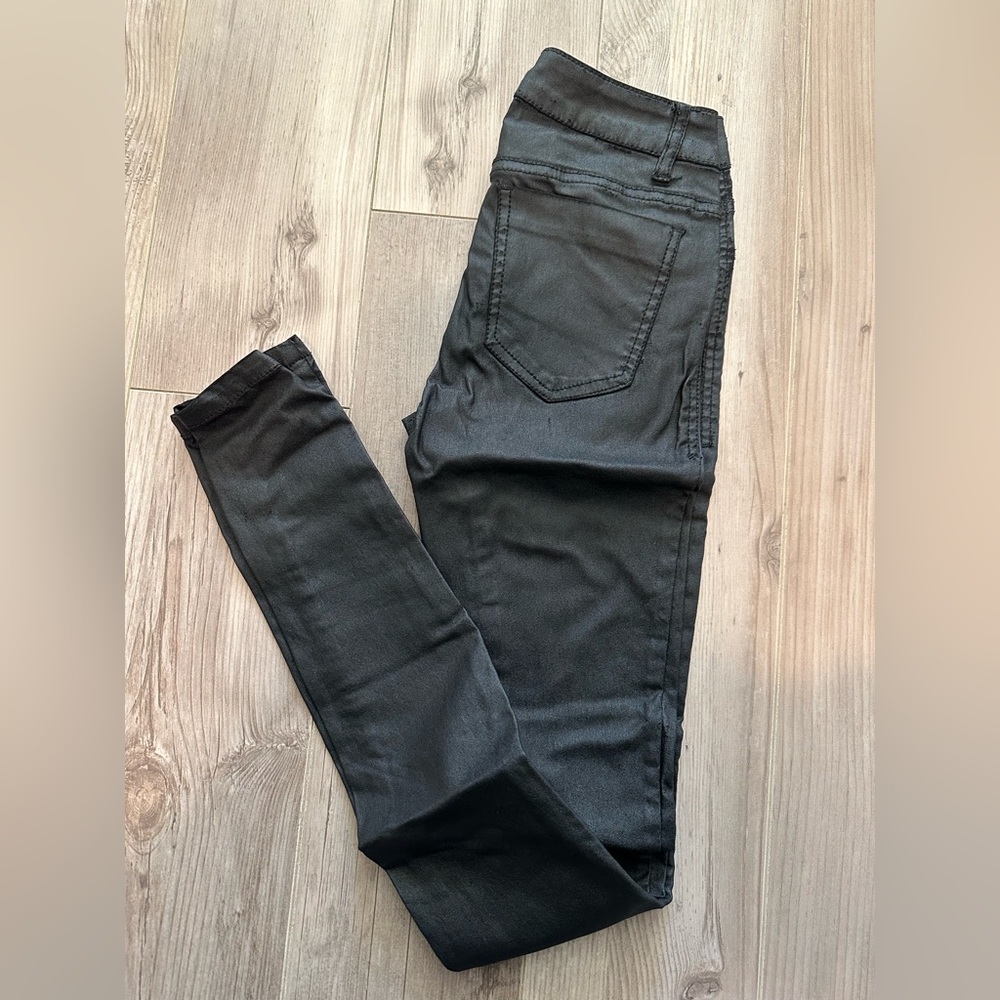 Faux leather leggings